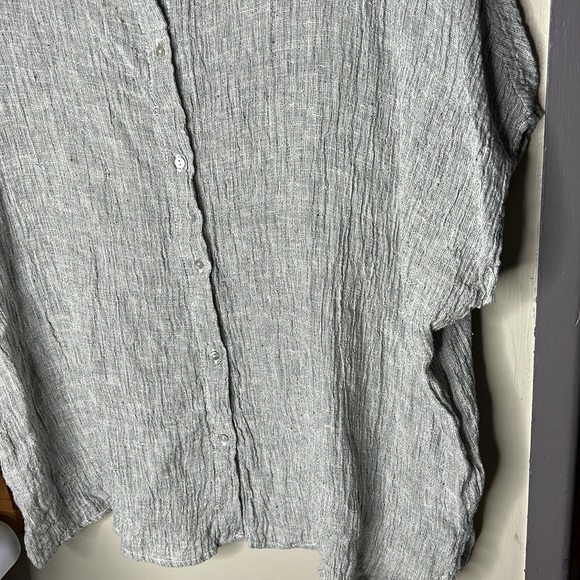 TAHARI 100% Linen Gray Gauzy Button Down Top Size Medium - Picture 13 of 16